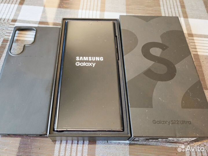 Samsung Galaxy S22 Ultra, 12/256 ГБ