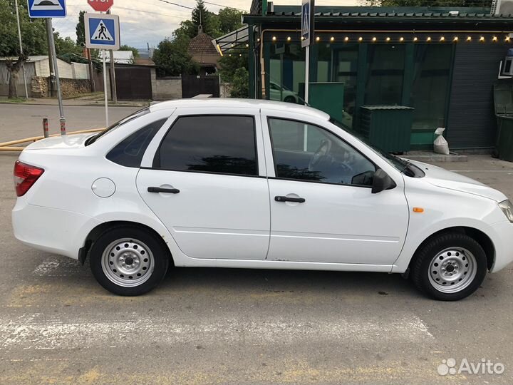 LADA Granta 1.6 МТ, 2012, 177 000 км