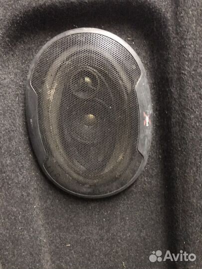 Полка багажника niva chevrolet с динамиками sony