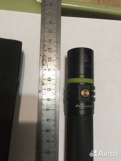Фонарик fenix UC30