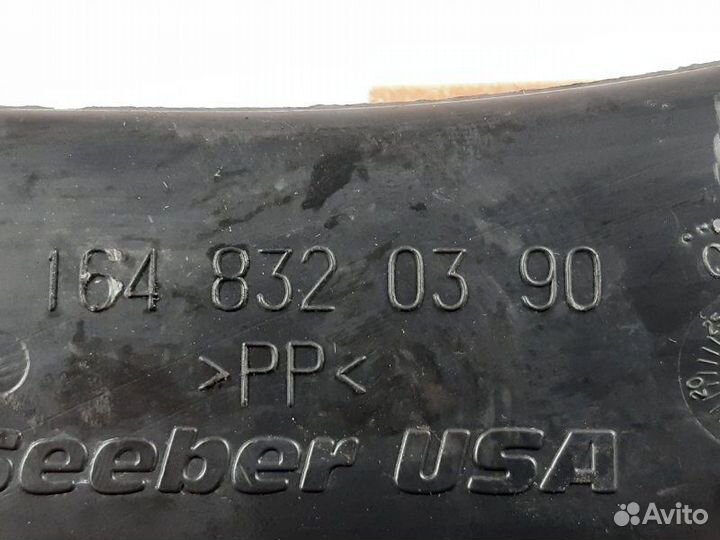 Водосток передний правый Mercedes-Benz M-Class