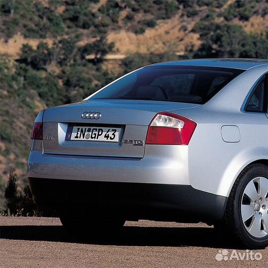 Бампер задний в цвет Audi A4 B6 (2001-2004) Ауди