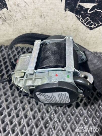Ремень безопасности передний правый Audi Q7 4L BHK