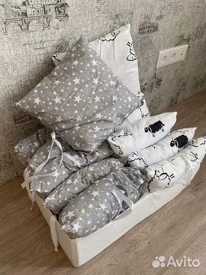 Подушка, бортики для кроватки