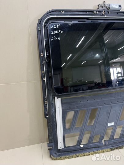 Люк в сборе Mercedes W211