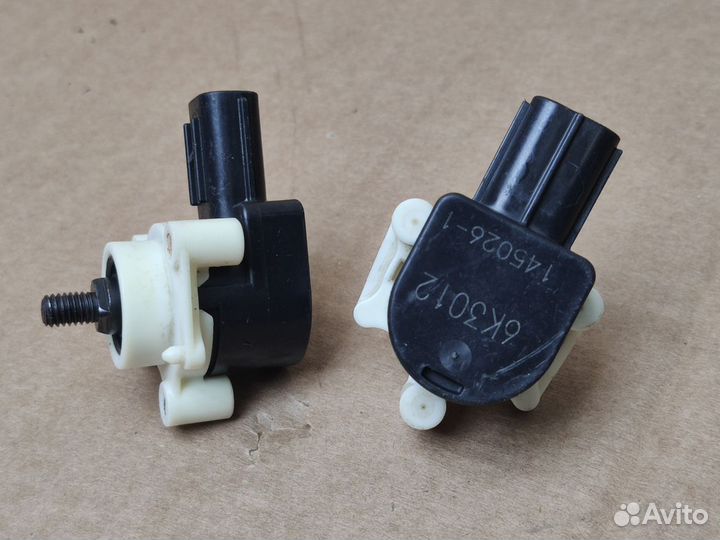 Датчик положения кузова Suzuki Grand Vitara g-1555