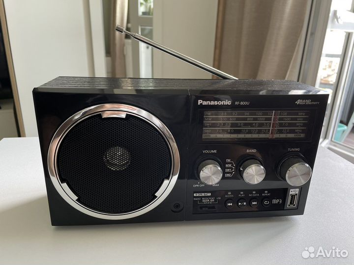 Радиоприемник Panasonic RF-800U