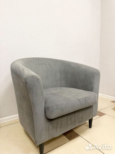 Кресло велюр серый
