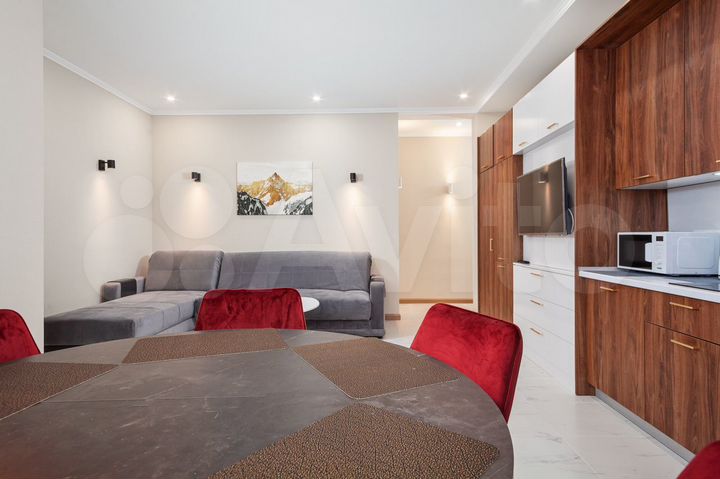 3-к. квартира, 75 м², 3/8 эт.