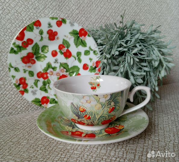 Чайная пара чашка с блюдцем