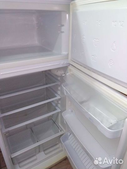 Холодильник Indesit б/у