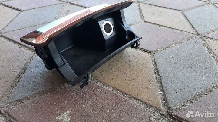 Пепельница в авто mercedes w211