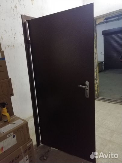 Двери входные, металлические