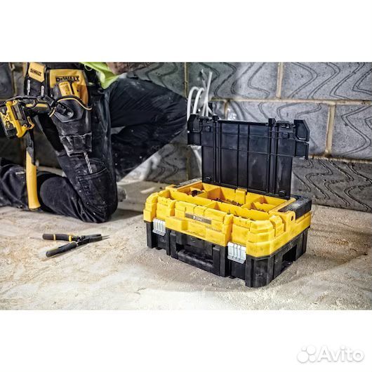 Ящик для инструмента DeWalt dwst1-70704 (Новый)