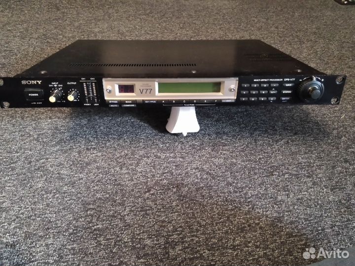Sony DPS-V77