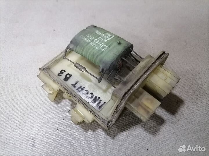 Реостат печки Volkswagen Passat B 3 1988-1993