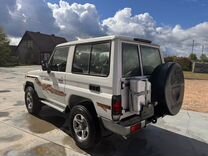 Toyota Land Cruiser 4.0 MT, 2023, 2 025 км, с пробегом, цена 3 220 000 руб.