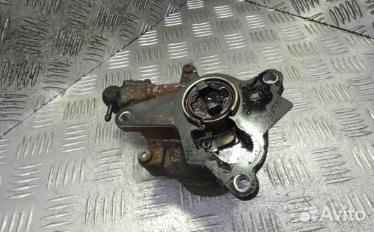 Насос вакуумный opel vivaro (BLV42KX01)