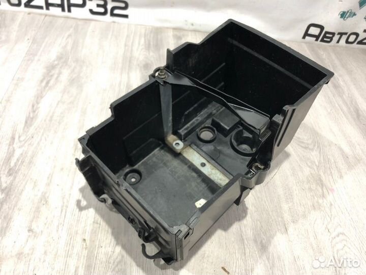 Корпус акб Ford Focus седан qqdb 2007