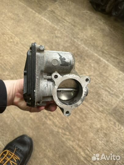 Дроссельная заслонка LADA Vesta