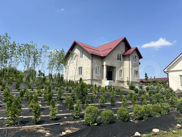 Дом 450 м² на участке 38 сот.