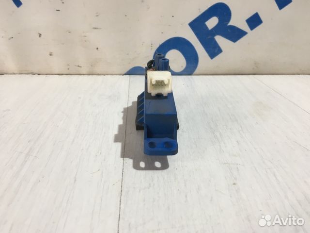 Ионизатор lexus IS350 3.5 ат седан