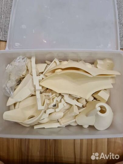 Сборная модель боевой робот 1/100