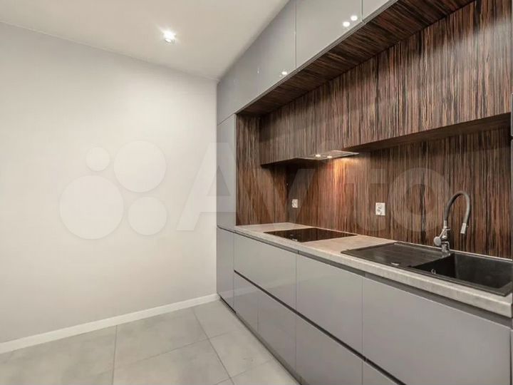 2-к. квартира, 57,9 м², 2/5 эт.