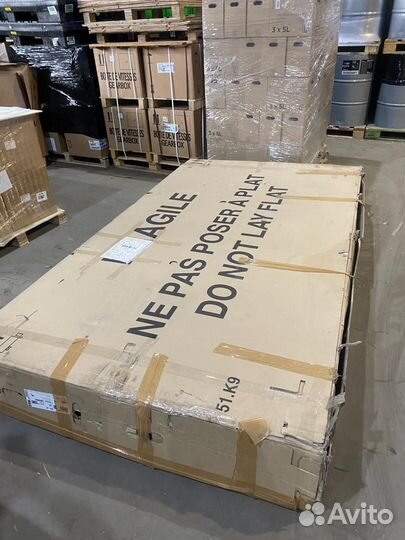 Продам боковую панель peugeot