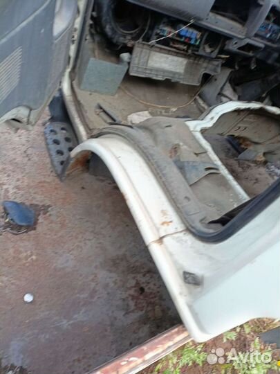 Кабина nissan атлас P4f23