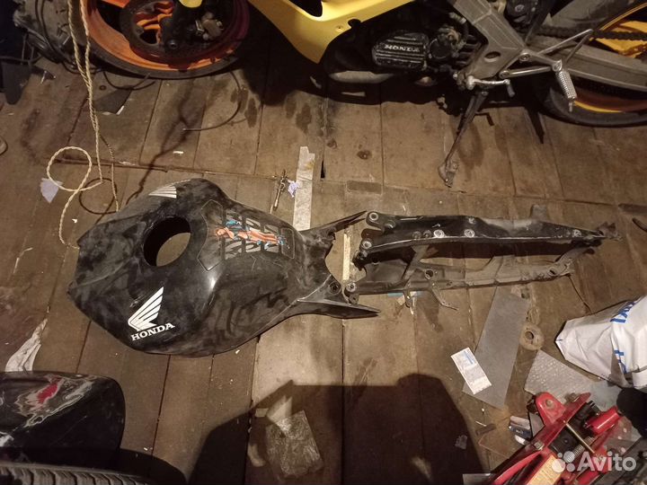 Пластик хонда 1000 рр
