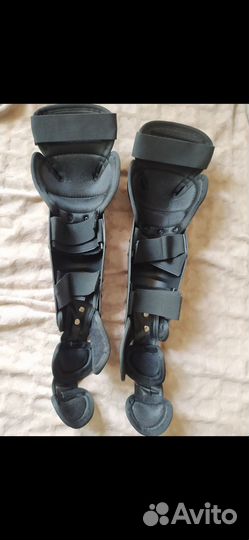 Мотозащита коленей и голеностопа