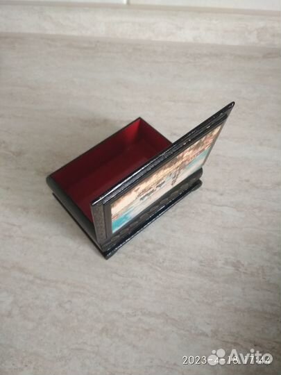 Шкатулка деревянная