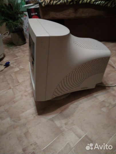 Монитор ЭЛТ samsung syncmaster 551s