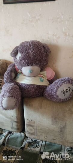 Большой мягкий медведь