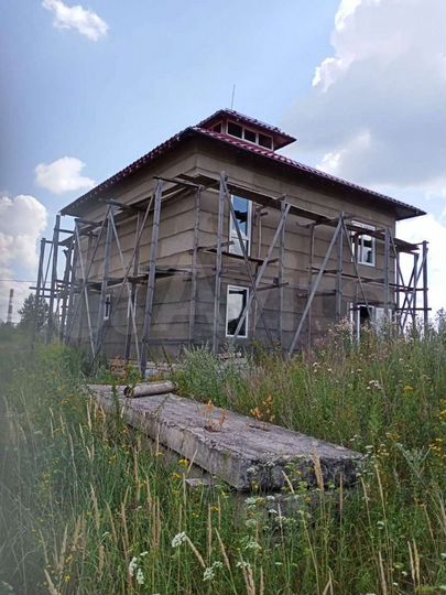 Коттедж 300 м² на участке 8 сот.