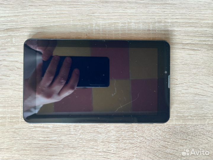 Планшет iris TZ722