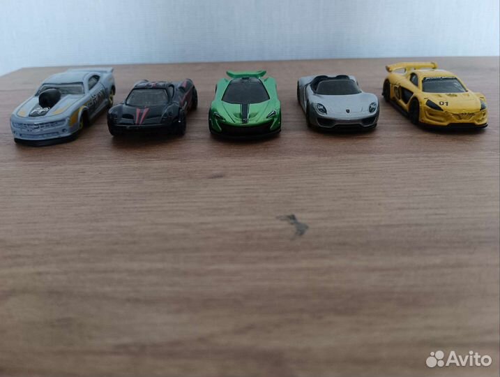 Машинки Hot wheels