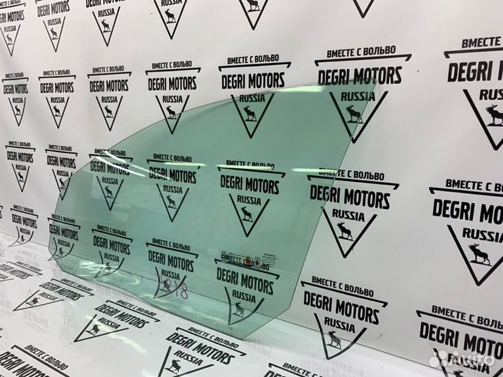 Стекло передней левой двери Volvo S80 V70 XC70 -16