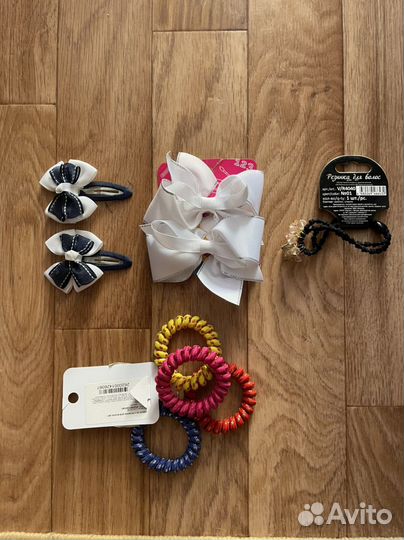 Резинки для волос, заколки, броши