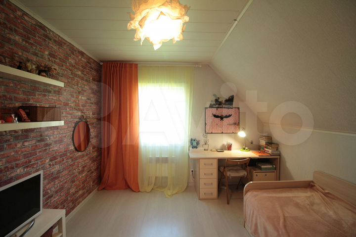 Дом 101 м² на участке 5 сот.