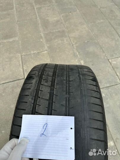 Pirelli P Zero 255/35 R20 и 295/30 R20