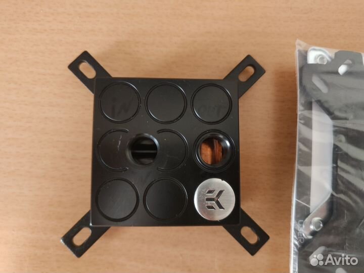 Водоблок EK-Supremacy EVO - Acetal+Nickel