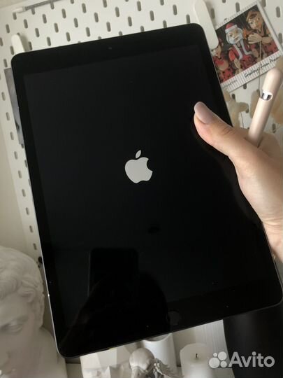 iPad 2019 10.2 128 гб (7 поколение) Apple Pencil 1