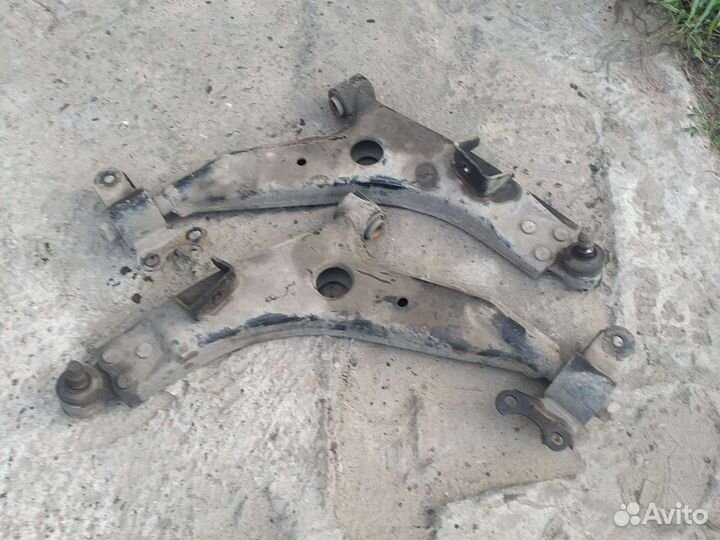 Рычаги Epica передний Б/У