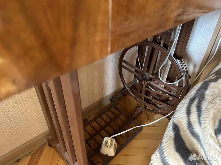 Швейная машина бу