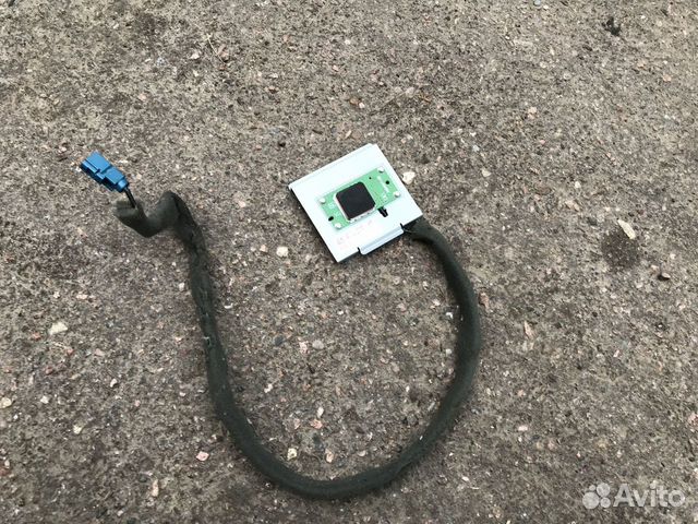 Антенна электрическая Cadillac Escalade 06-14