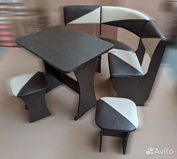 Кухонный уголок новый