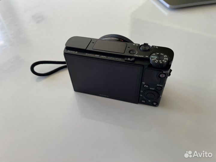 Цифровой фотоаппарат Sony Cyber-shot dscrx100M6