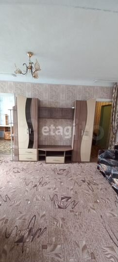 2-к. квартира, 45 м², 3/3 эт.